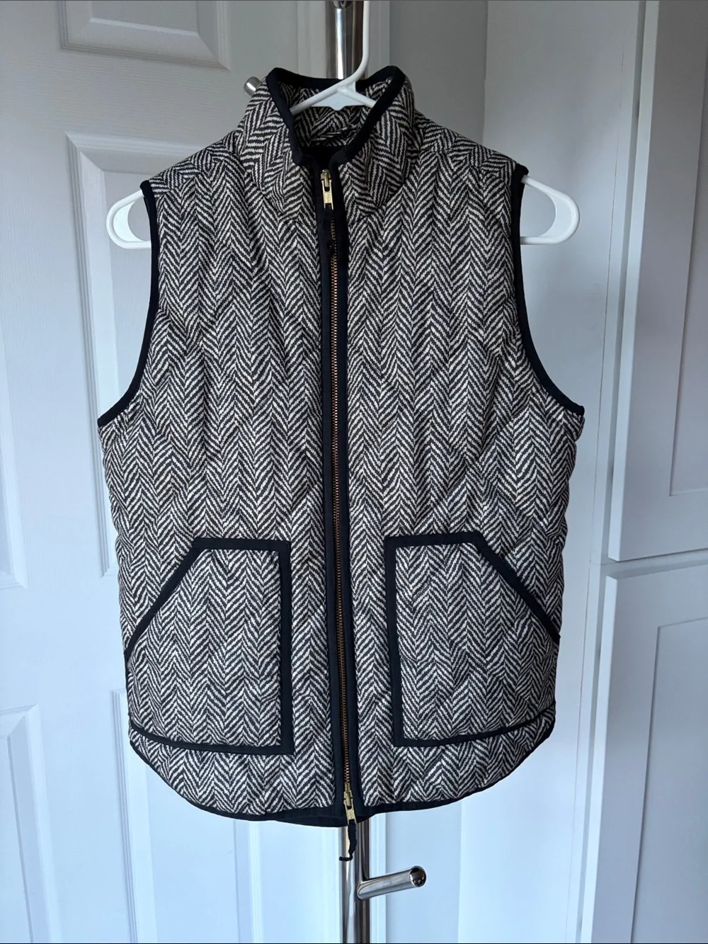 J. Crew Women’s Quilted Herringbone Vest - Black & Cream, Size XS.